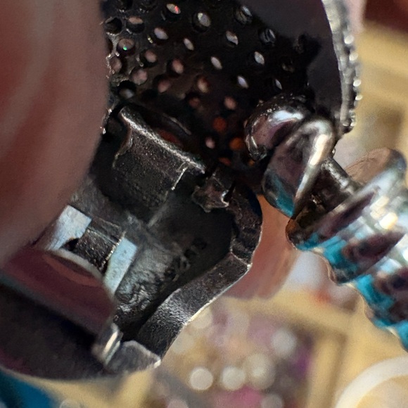 Elegant Silver Heart Bracelet - Picture 2 of 2